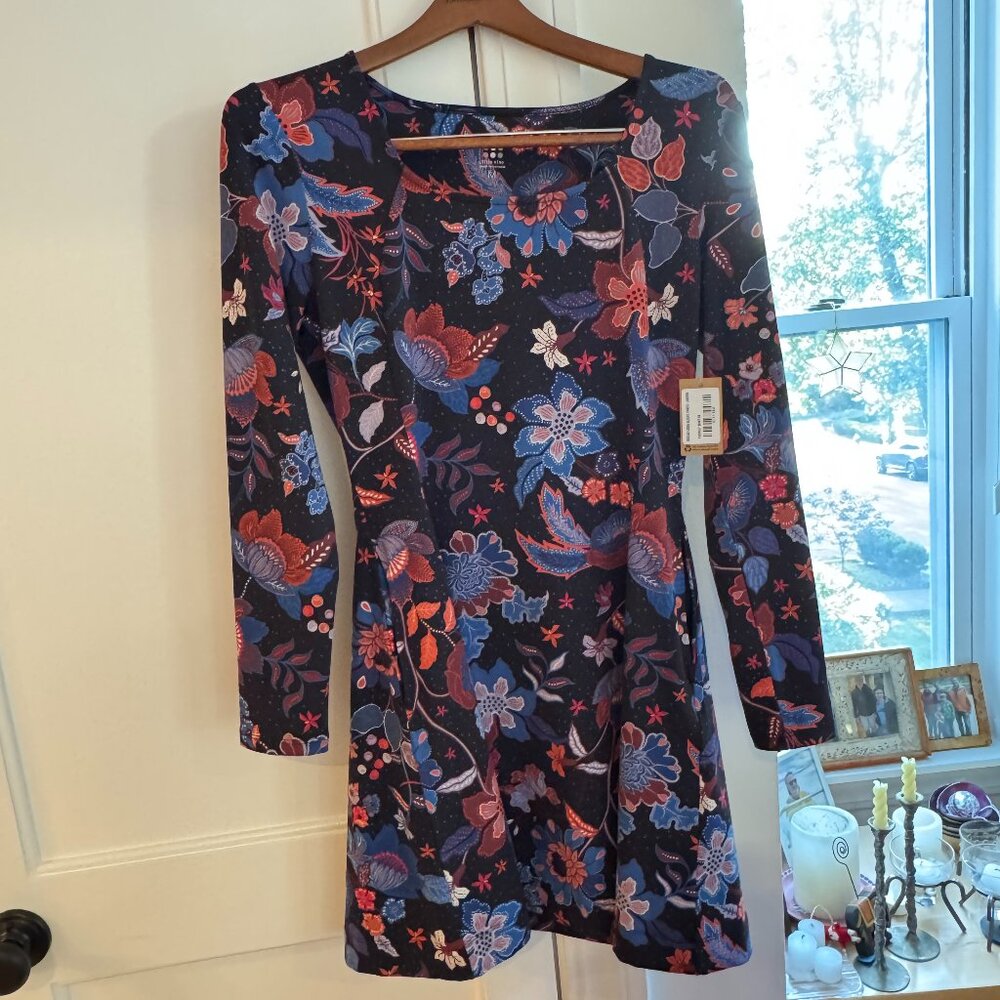 NWT Title Nine Dream Long Sleeve Dress - size Medium